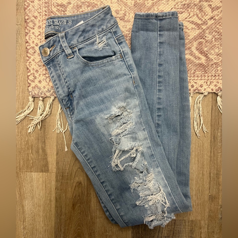 AMERICAN EAGLE OUTFITTERS HIGH RISE JEGGING